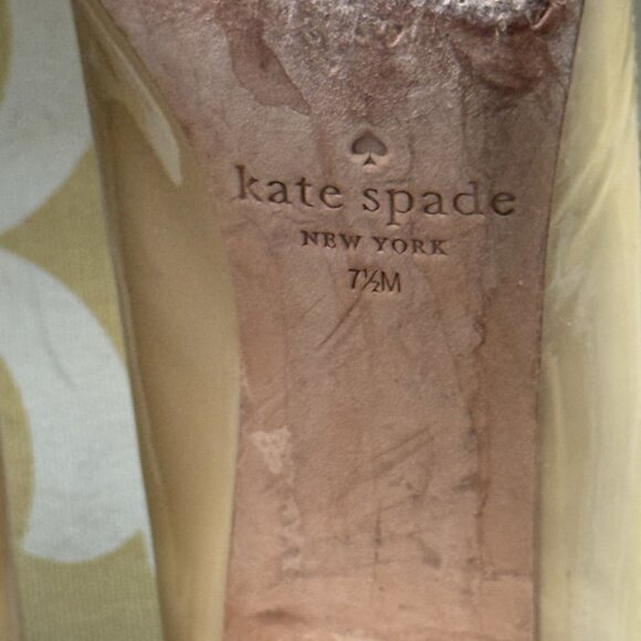 kate spade Milan Pump In Powder Patent, size 7.5M, Leather, 2" heel - Picture 16 of 16